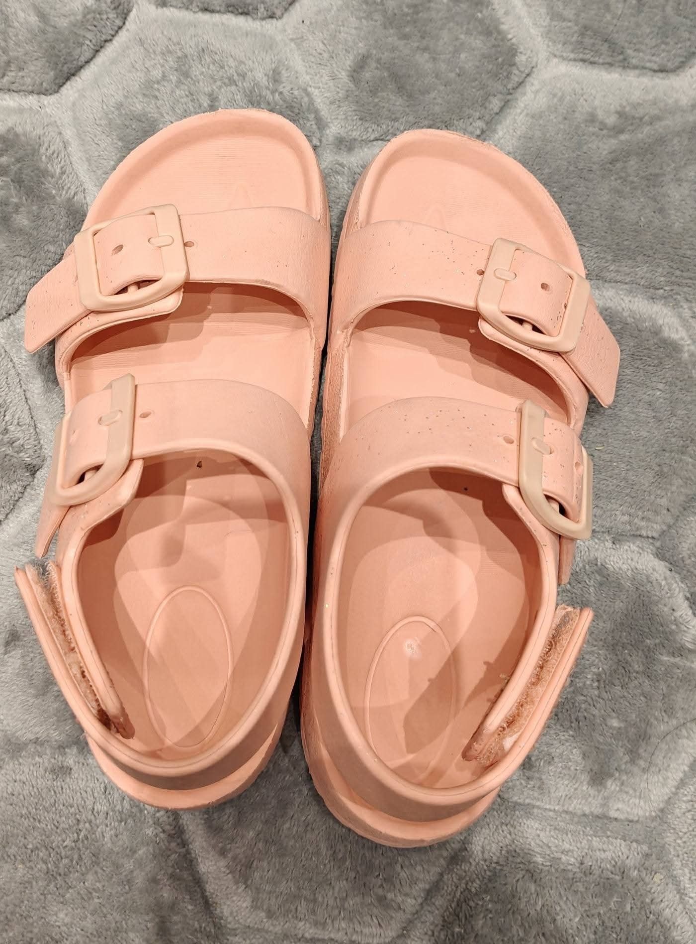 Sandałki piankowe Primark roz 32