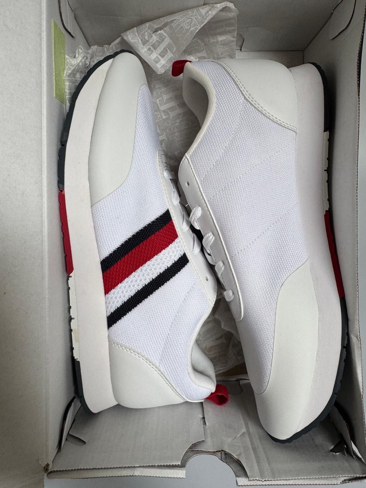 Nowe sneakersy męskie TOMMY HILFIGER białe 44