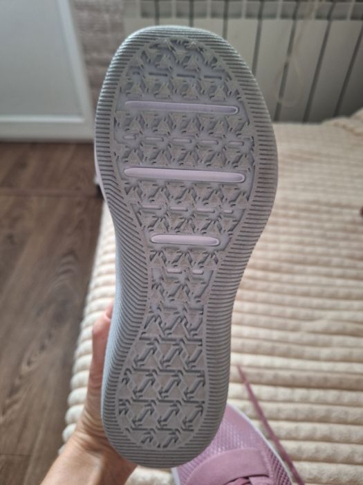 Кросівки жіночі Nike
