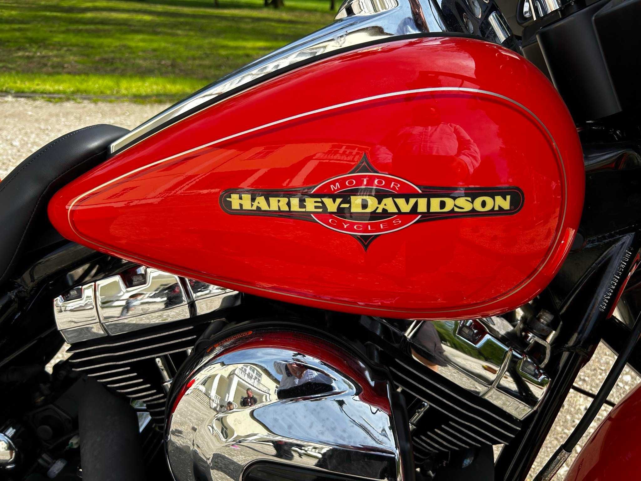 Harley Davidson FLHX Street Glide 2012 silnik 103