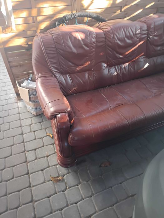 Kanapa rozkładana skóra - drewno