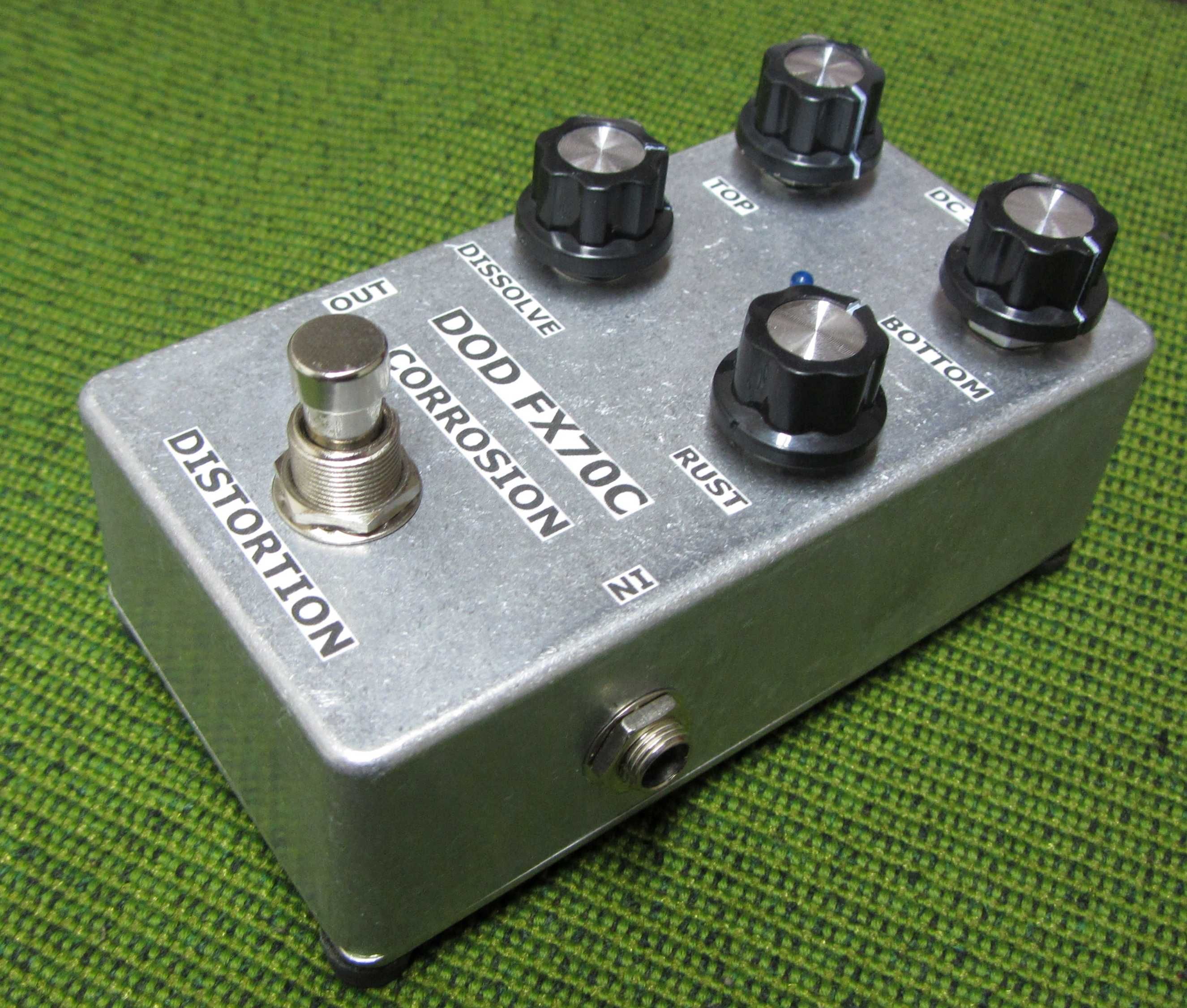 Efekt gitarowy DOD FX70C Corrosion Super High Gain Distortion (klon)