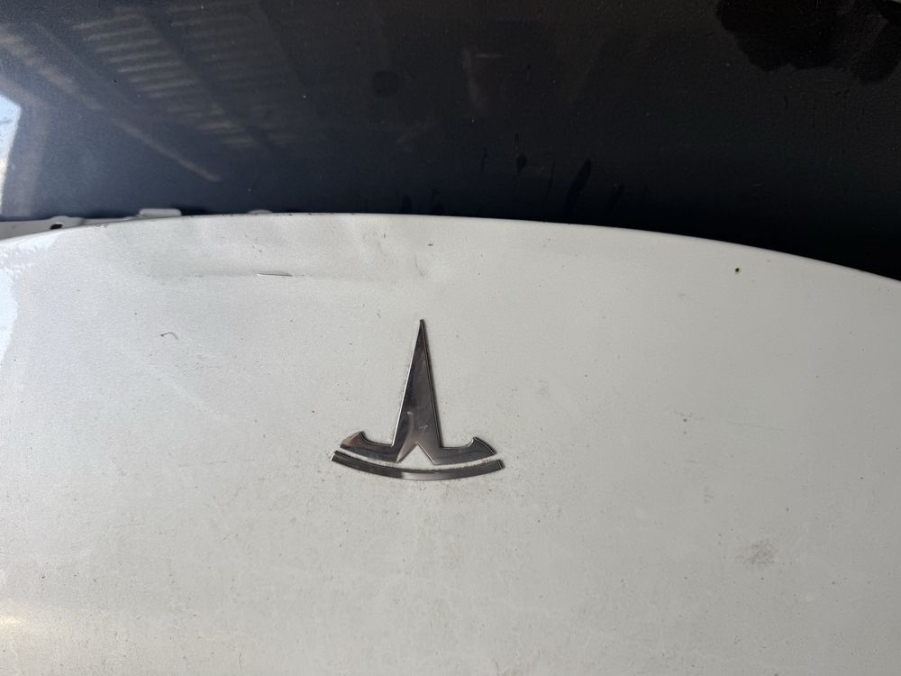 Капот до tesla model 3