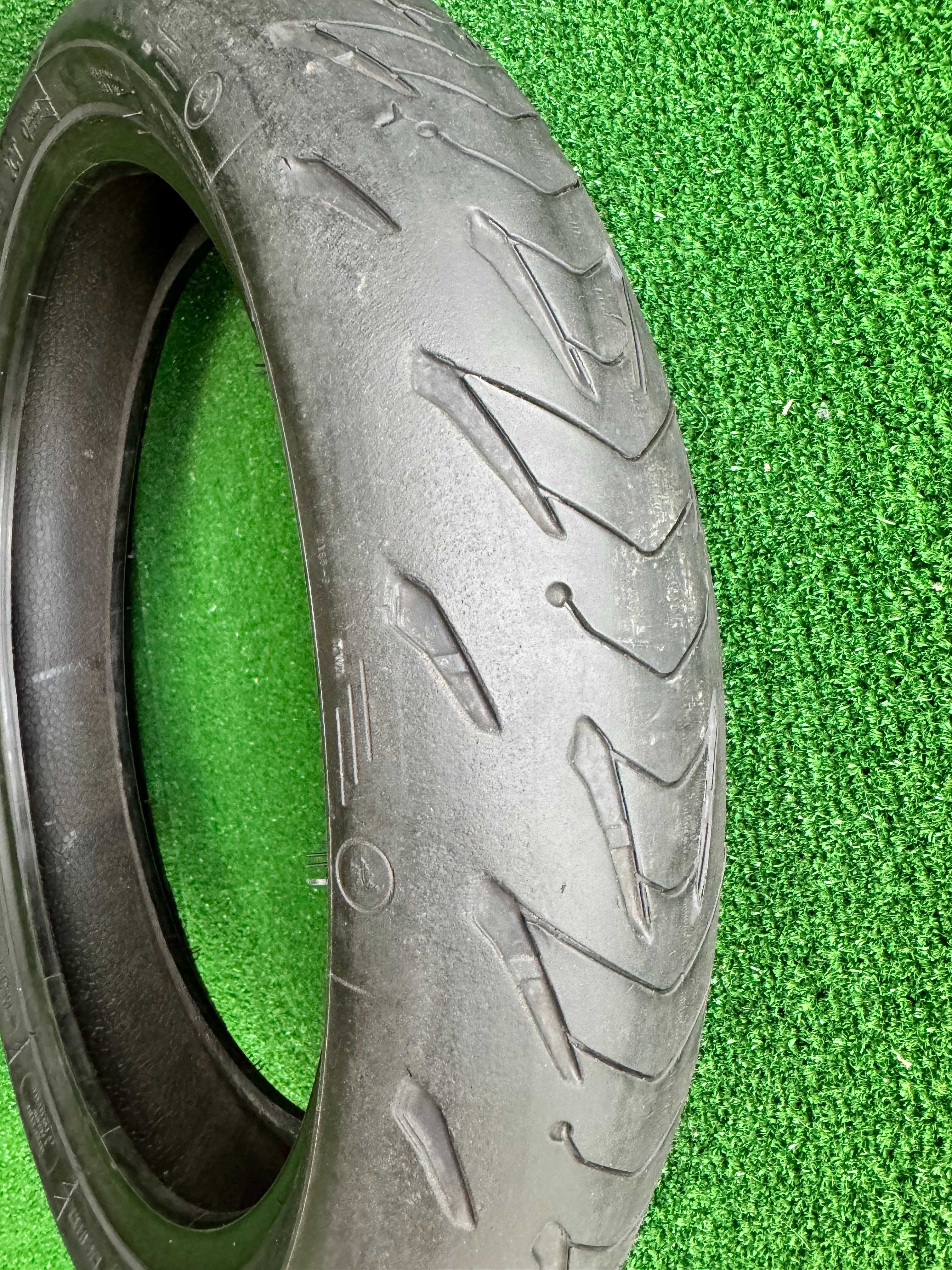 120/70/17 Michelin pilot road 5GT pneu usado mota