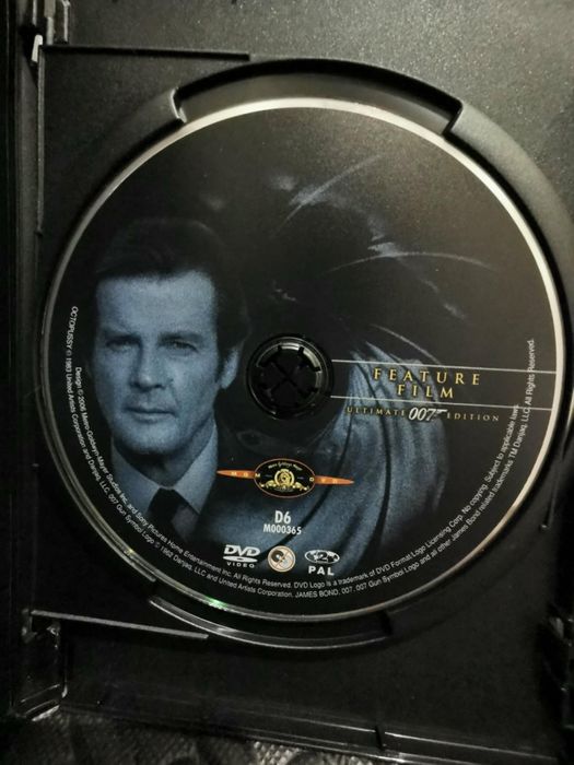 James Bond 007 - Ośmiorniczka DVD stan idealny