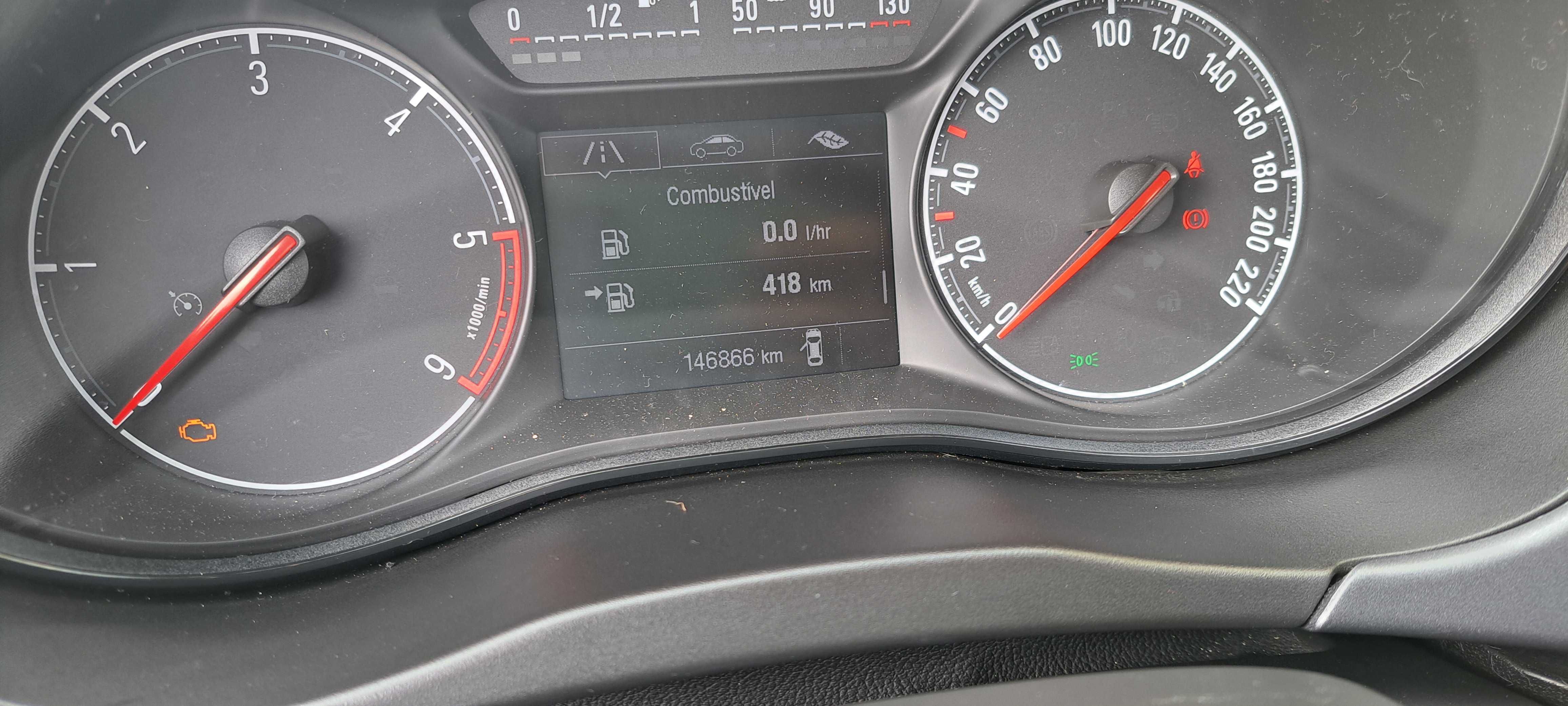 Opel Corsa 2015 gasoleo 980 + 90x128,00