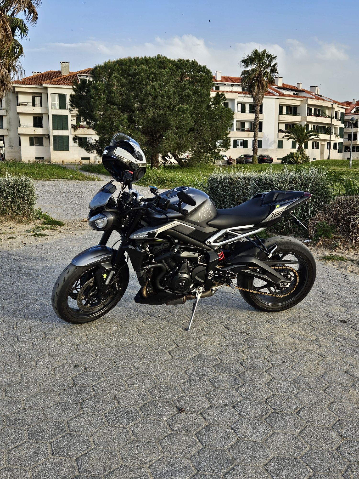 Triumph Street Triple 765 R