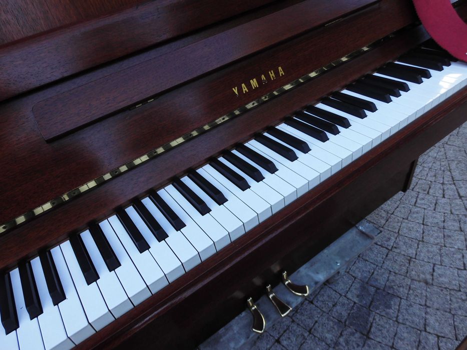 Pianino yamaha kawai samick petrof najwiekszy wybór transport rękojmia