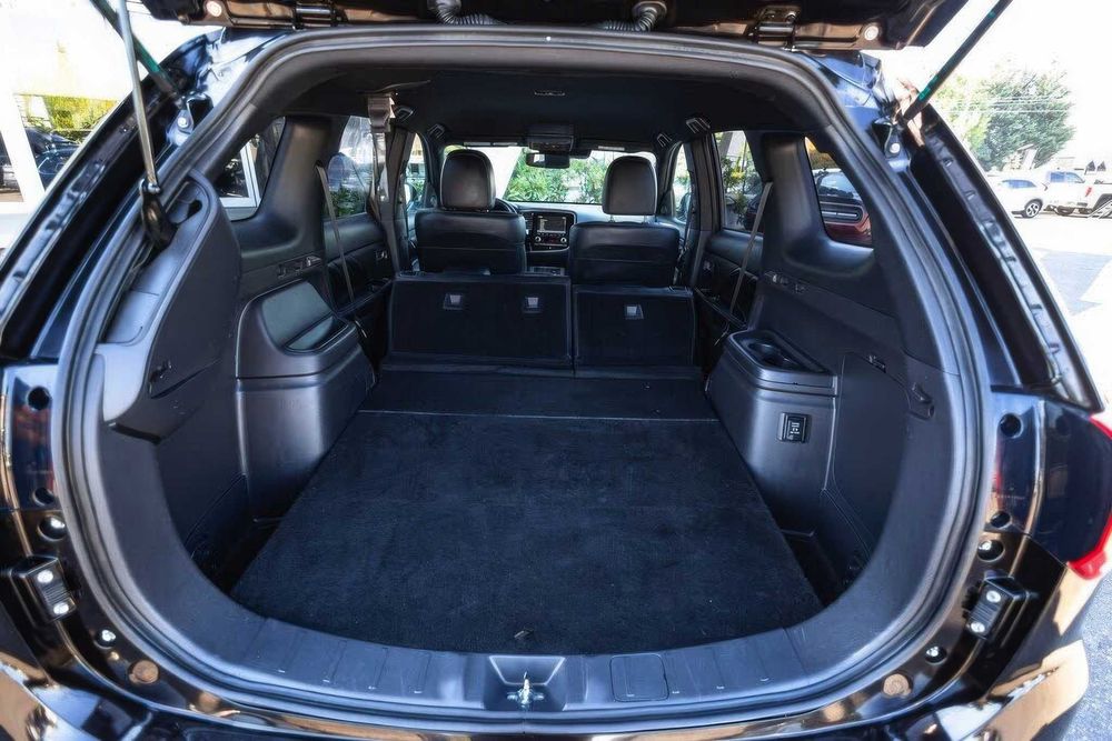 Mitsubishi Outlander Hybrid Plug-in SEL S-AWC      2020