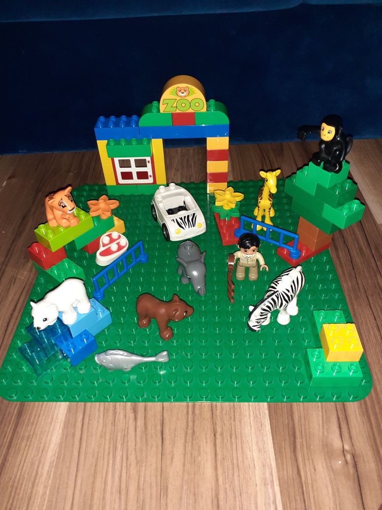 Lego Duplo ZOO 6136 plus plansza GRATIS małpka, zebra i miś