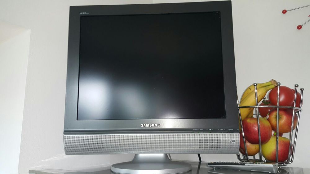 TV Samsung 21 cali LCD