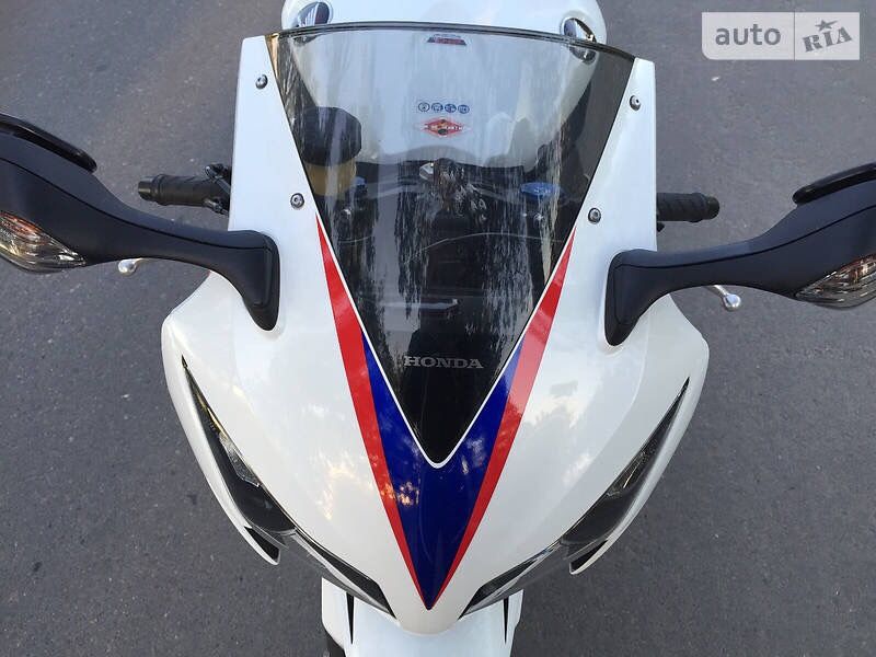 HONDA CBR1000RR  Fireblade 2014 г.в.