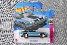 Hot Wheels autko "Resorak" DMC DELOREAN* edycja 2023r.