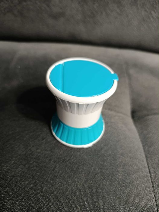 Pojemnik rozdzielacz rozdrabniacz tabletek 3w1