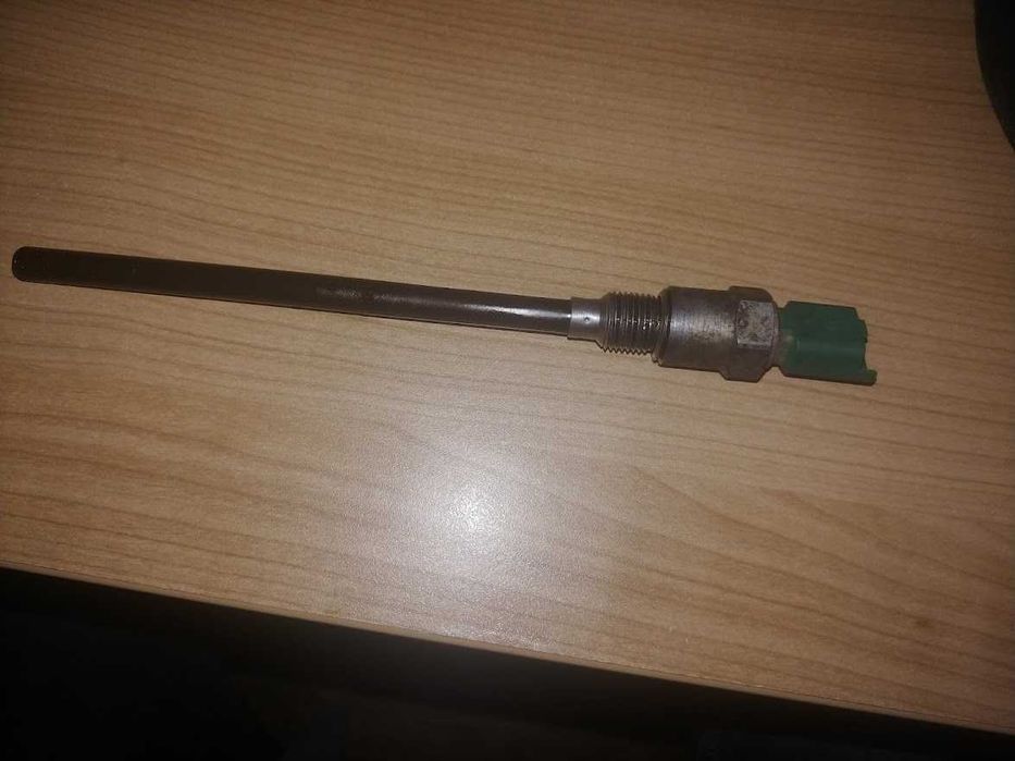 Датчик рівня масла Peugeot 308 sw 2011