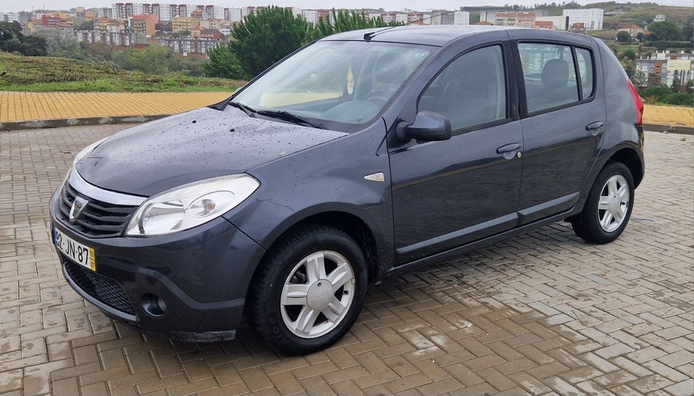 Dacia sandero 1.5 dci Ano 2010 em bom estado Sem nada a fazer