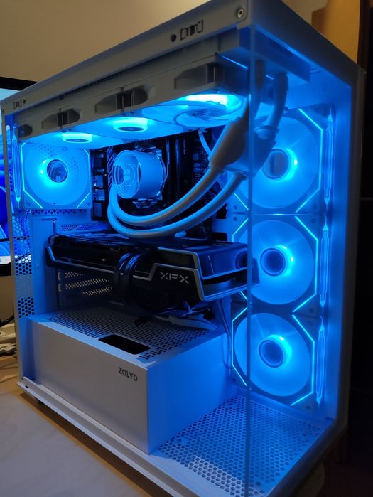 PC Gaming | RX 6800 16GB | Ryzen 7 5800x | 32GB | 1TB | Water cooler