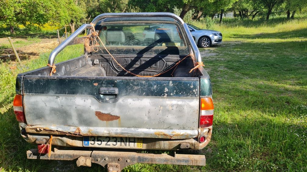 Mitsubish L200, 8000 €