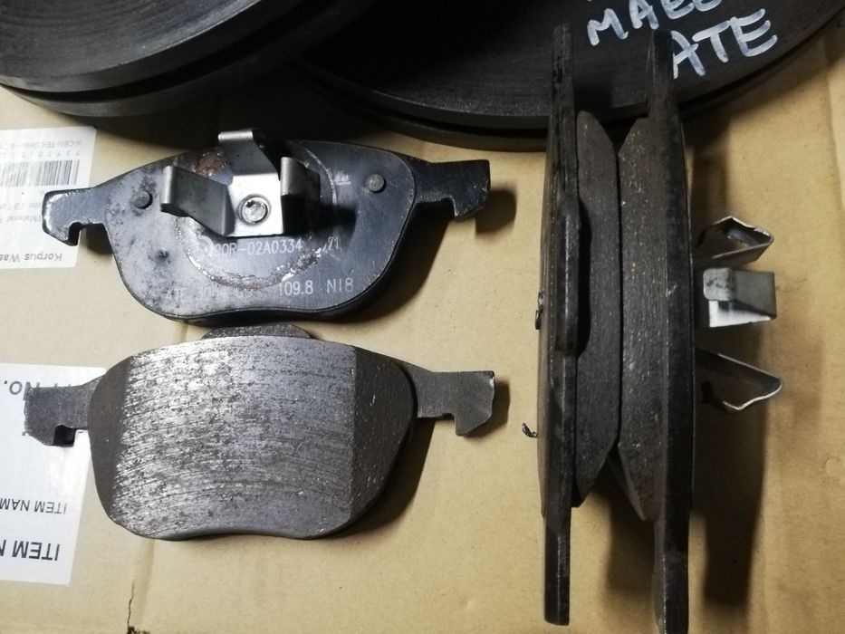 Tarcze klocki hamulcowe przód przednie Focus mk2 i C-max małe 278mm
