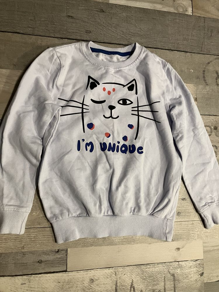 Jasnoniebieska bluza z kotem