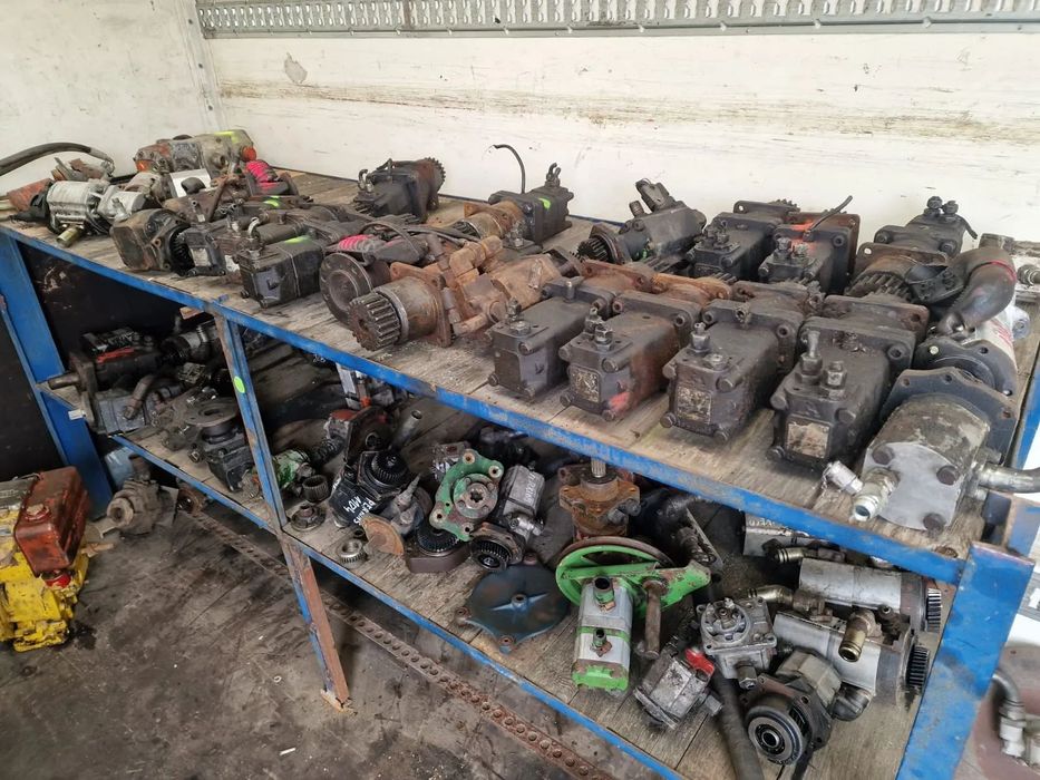 Pompa hydrauliczna silnik jazdy reduktor obrotu rozdzielacz hydrauliczny  różne typy do ciągników maszyn budowlanych i leśnych