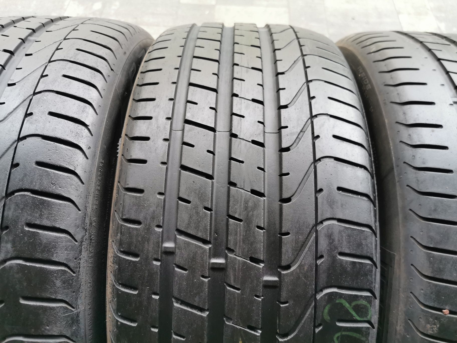 Разноширокие шины 245/40 R19 275/35 R19 Pirelli