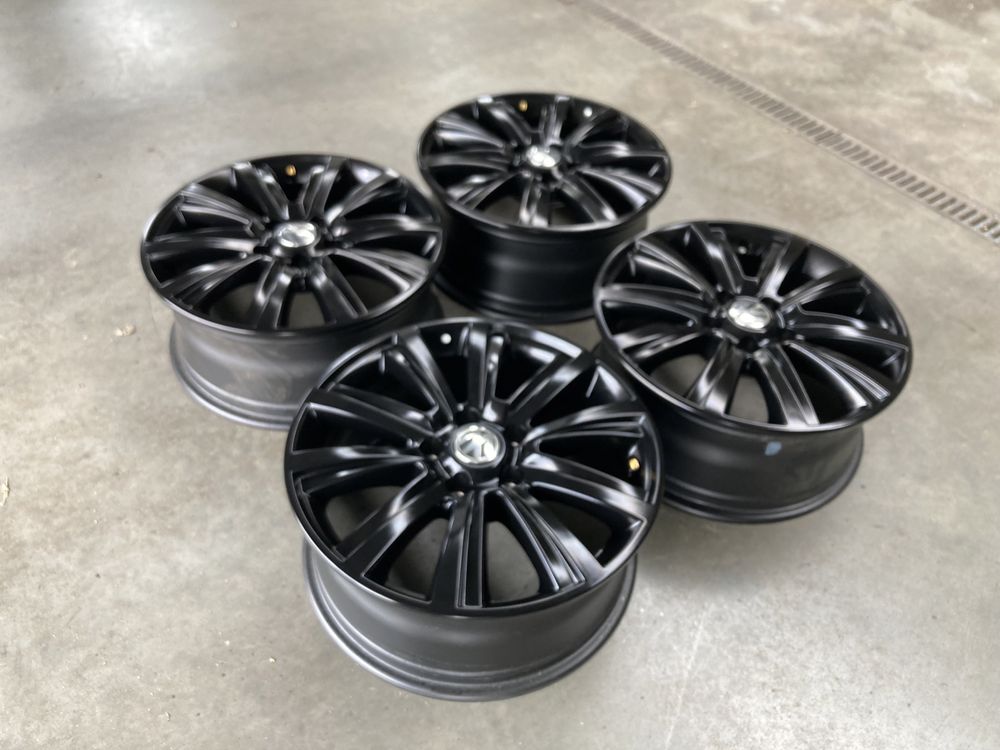 Nowe oryginalne felgi vw multivan caravelle 18 cali 5x120 et45