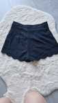 Czarne eleganckie spodenki 34 xs