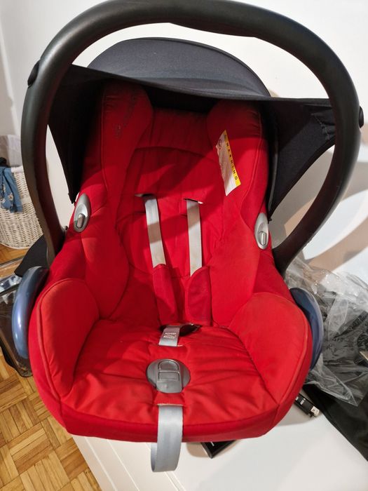 Ovo maxi cosi vermelha