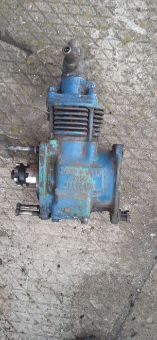 Продам компрессор на т40