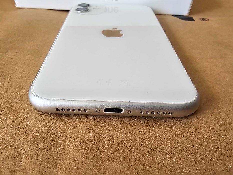 Iphone 11 128Gb. 74% Bateria.  Excelente. Lei descrição