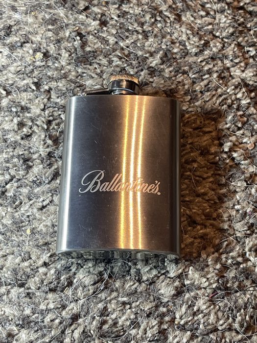 Piersiówka kolekcjonerska Ballantines 200ml na alkohol stal metalowa