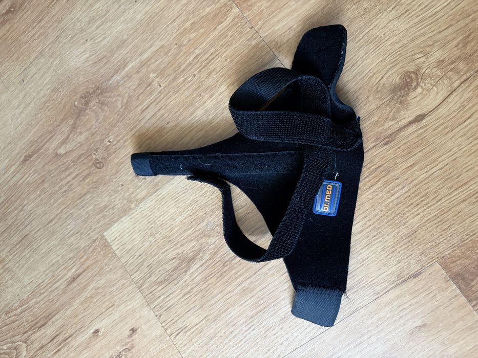 Orteza na palec - robi robote