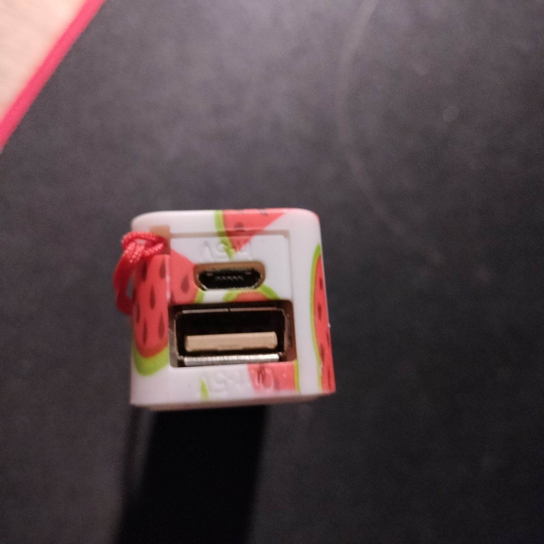 powerbank USB b mały