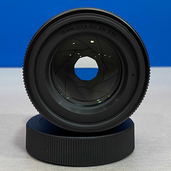 Sigma 56mm f/1.4 DC DN Contemporary (Canon RF-S) - NOVA