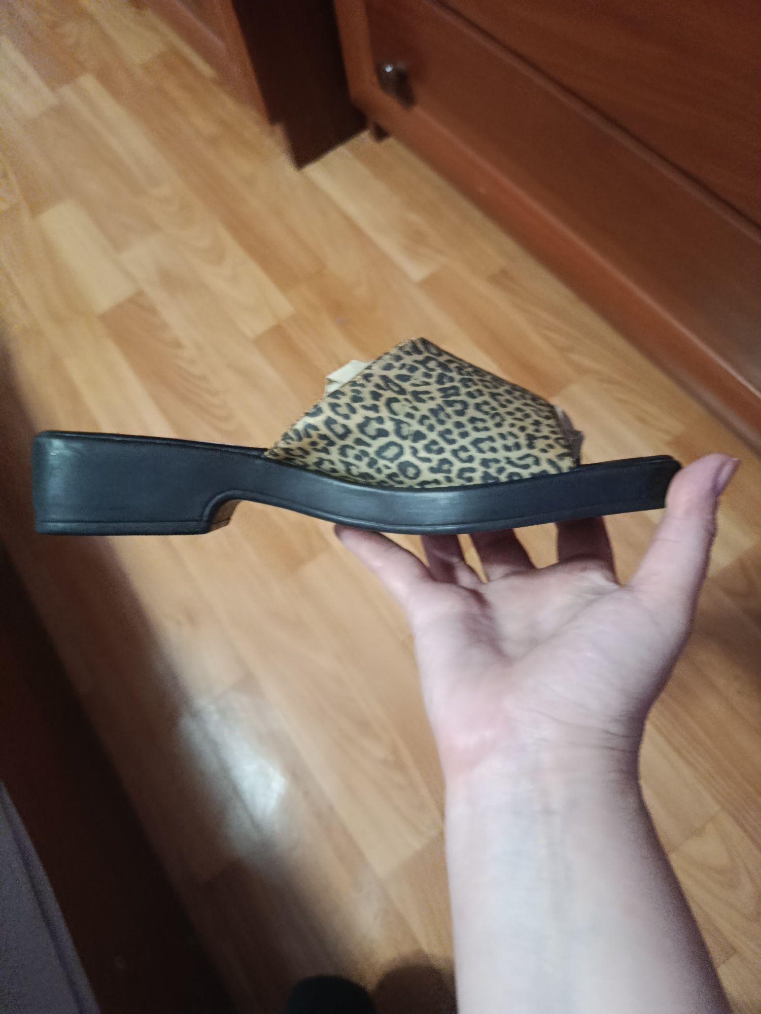 Шлепки леопардовые (бу)