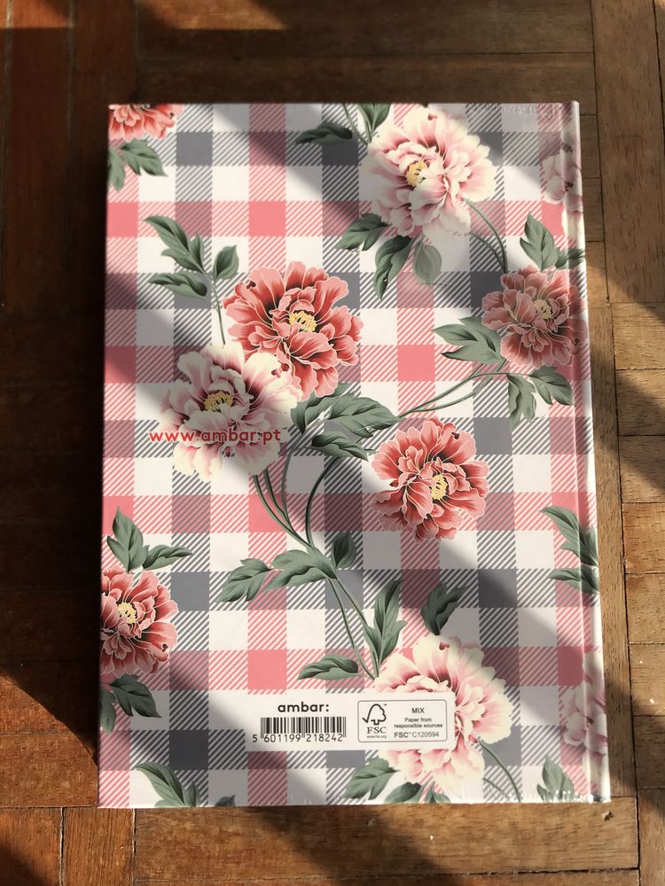 Caderno de flores novo embalado