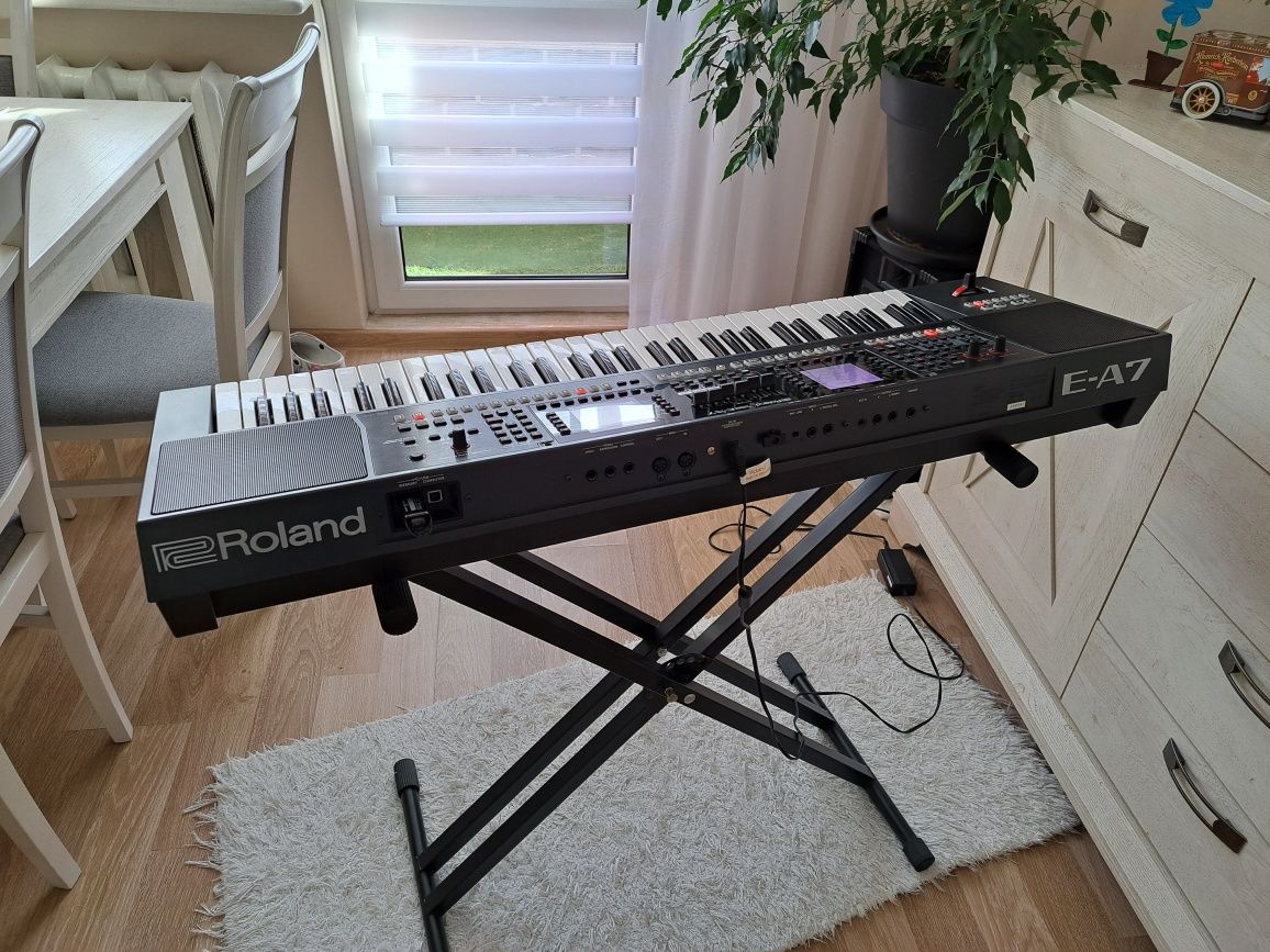 Keyboard Aranżer Roland EA7 w bdb stanie.