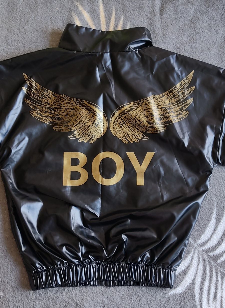 Куртка ветровка на мальчика с надписью BOY рост 140