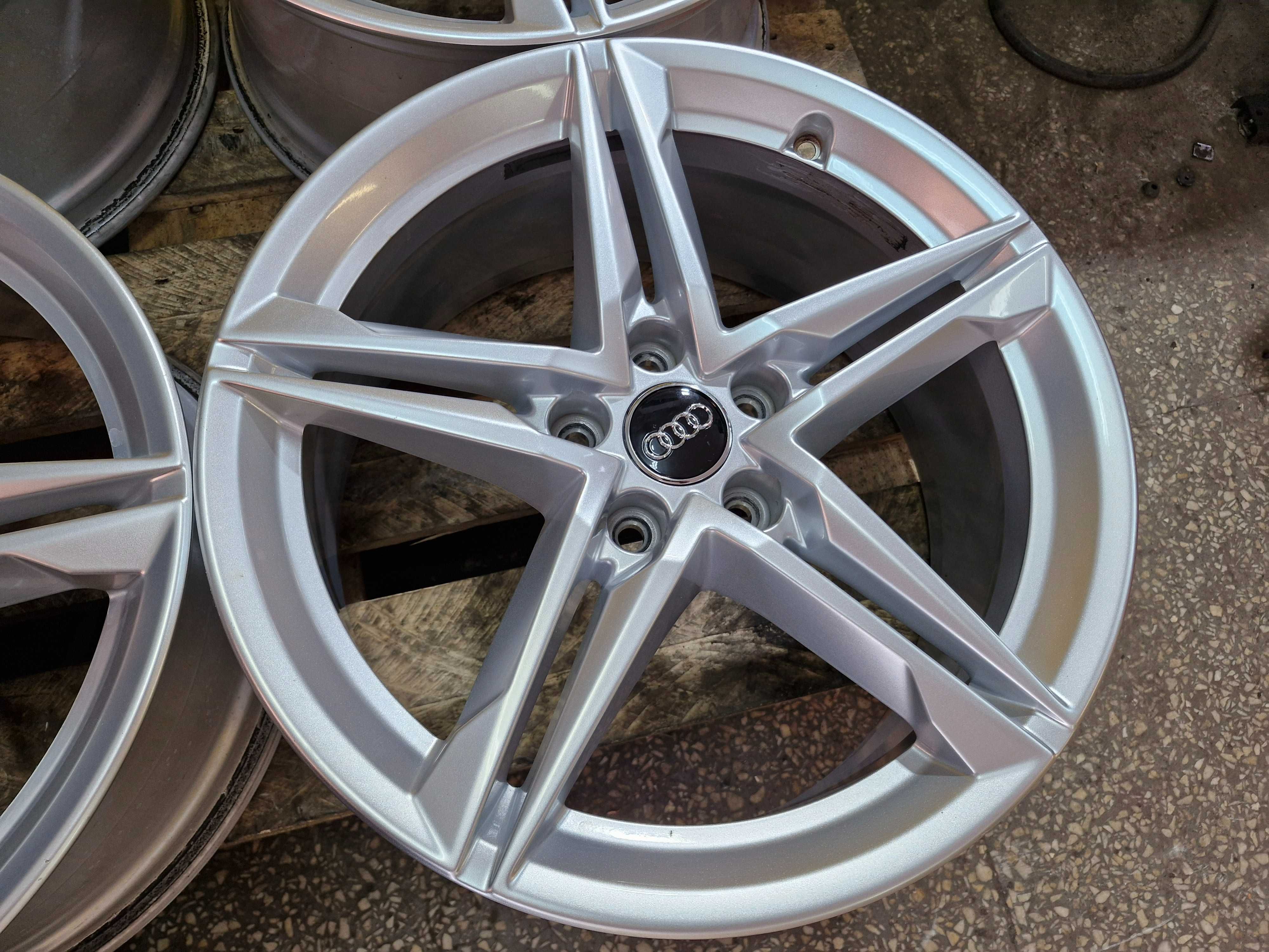 Alufelgi 5x112 18 Audi A4 S4 B8 B9 A5 A6 8W0 OE 8.0" x 18" ET40 S-line