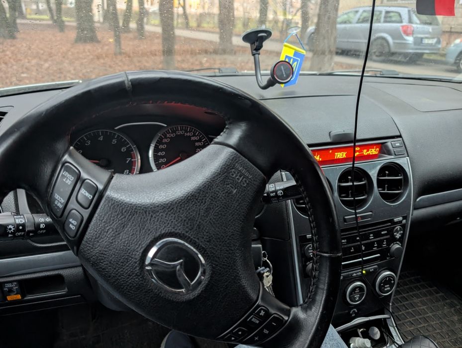 Мазда 6 2006 року