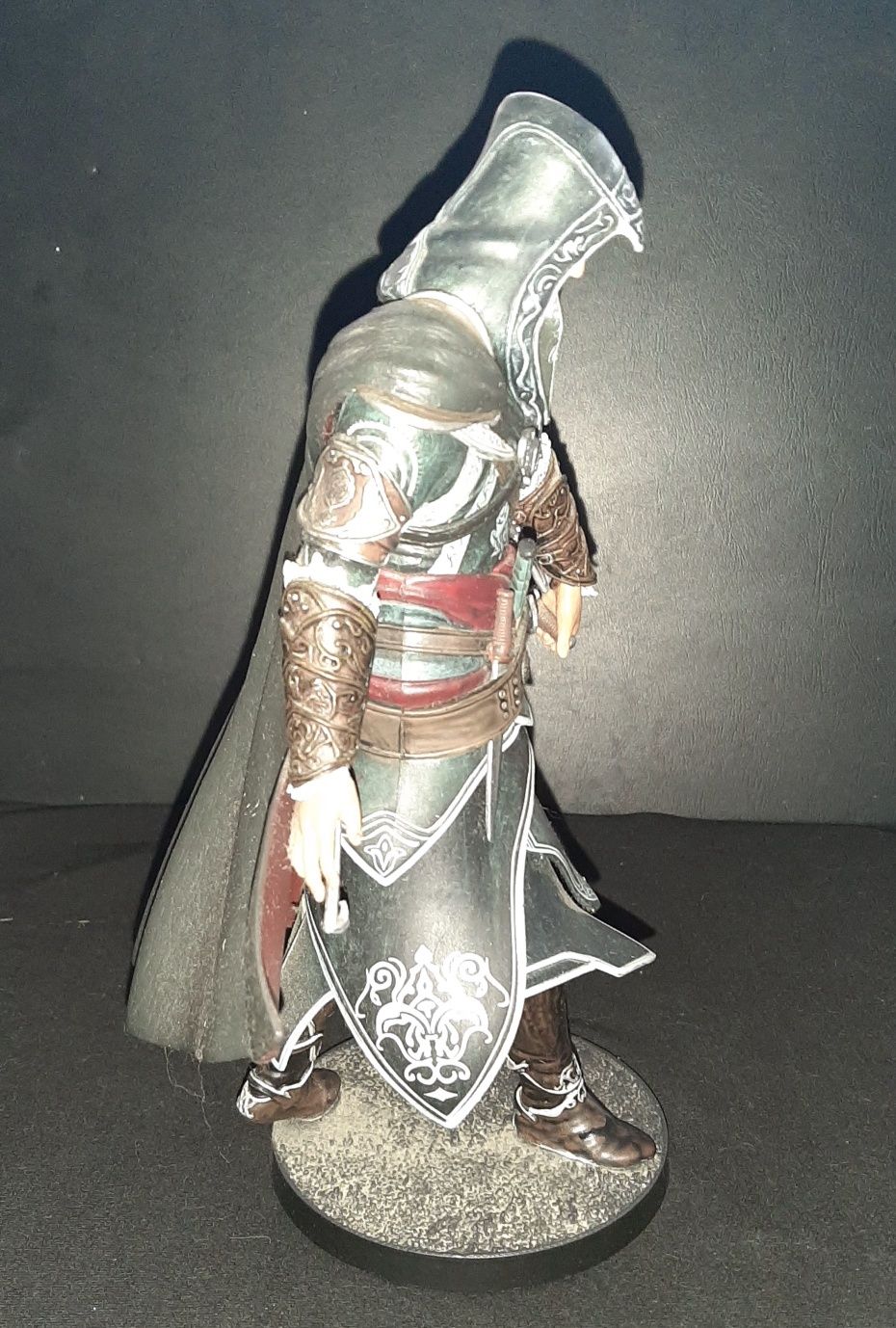 Vendo Estátua/Figura Assassin's Creed Revelations (Ezio)