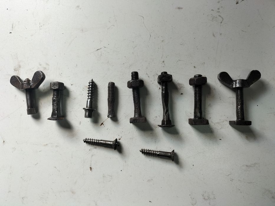 Stary kowalskie kute śruby