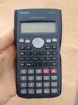 Máquina calculadora FX82MS