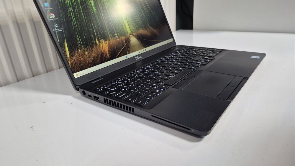 Dell Precision 3540 15,6FHD/i7-8565U/WX2100/32GB/512SSD/WIN11