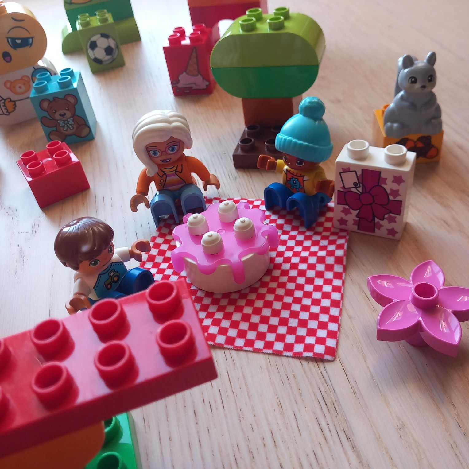 4 zestawy Oryginlane Lego DUPLO 104 elementy, dla 1,5-5 latka