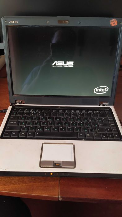 Ноутбук ASUS F6A б\у на востановление или детали