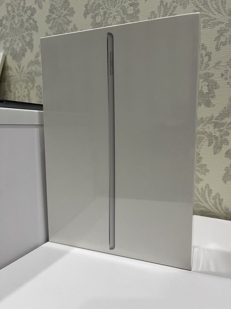 Планшет iPad 10.2  Wi-Fi 64GB Silver MK 2L3
