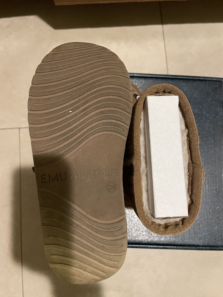 Sprzedam buty zimowe dziecięce Emu Australia rozm.27