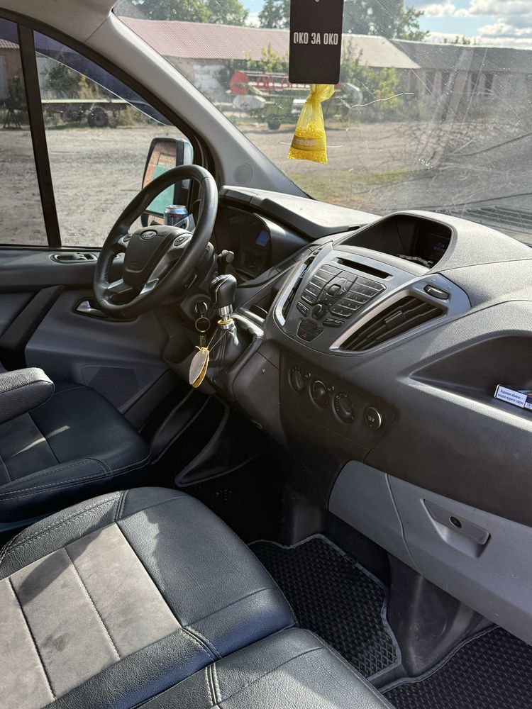 Ford transit custom